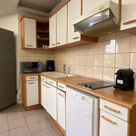 L'Appartement Des Champs Elysees Paris Luaran gambar