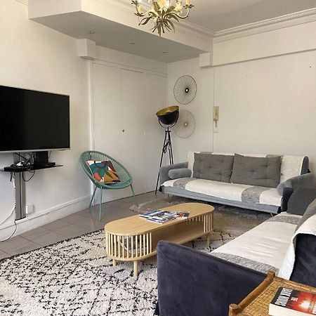 L'Appartement Des Champs Elysees Paris Luaran gambar